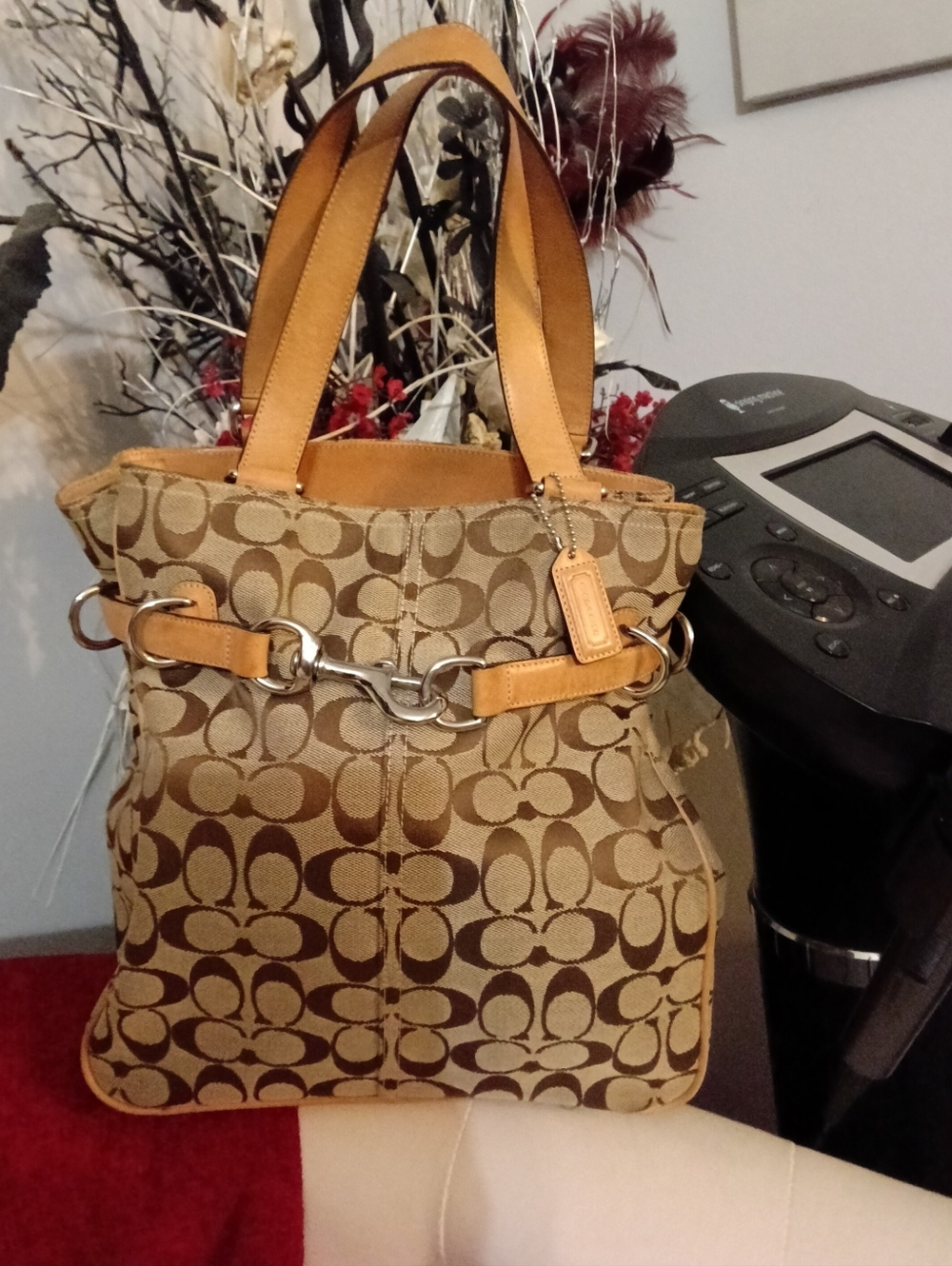 Coach Hampton VINTAGE Tan/Khaki Signature Canvas Belted Tote Creed- E04M-6352